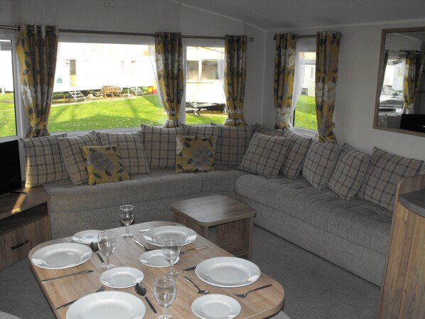 Interior - Haven Holiday Caravan with Decking, Prestige Rated (Burnham-on-Sea)