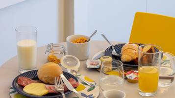 Colazione a base di specialità locali inclusa, servita tutte le mattine
