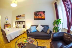 2 slaapkamers, een strijkplank/strijkijzer, wifi