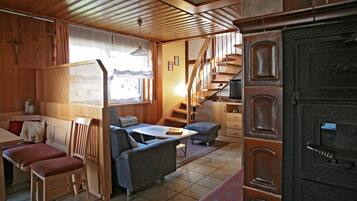 Cottage, 3 Bedrooms, Balcony (Anneliese) | Living room