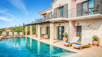 Mặt tiền nơi lưu trú