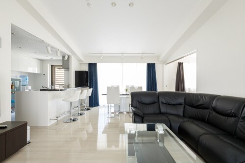 Day Designers New Lodging Kariyushi Terrace ONE  - Kariyushi Terrace Toyosaki ONE / Tomigusuku Okinawa