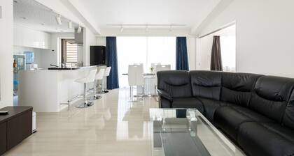 Day Designers New Lodging Kariyushi Terrace ONE - Kariyushi Terrace Toyosaki ONE / Tomigusuku Okinawa