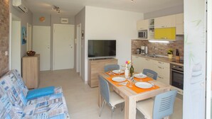 Unclassified image, 3 of 41, button - Apartment Ileora (Split)