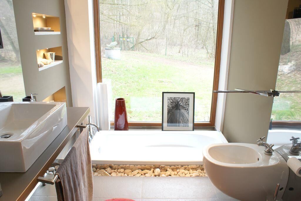 Combined shower/bathtub, jetted bath, hair dryer, bidet