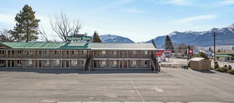 The Ponderosa Motel