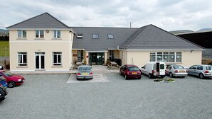 Exterior - The Mourne Lodge (Newry)