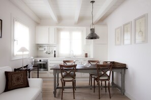 Full-sized fridge, oven, stovetop, dishwasher - Les Fleurs Bleues chalets (Livigno)