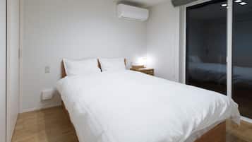 2 habitaciones, escritorio, tabla de planchar con plancha y wifi gratis