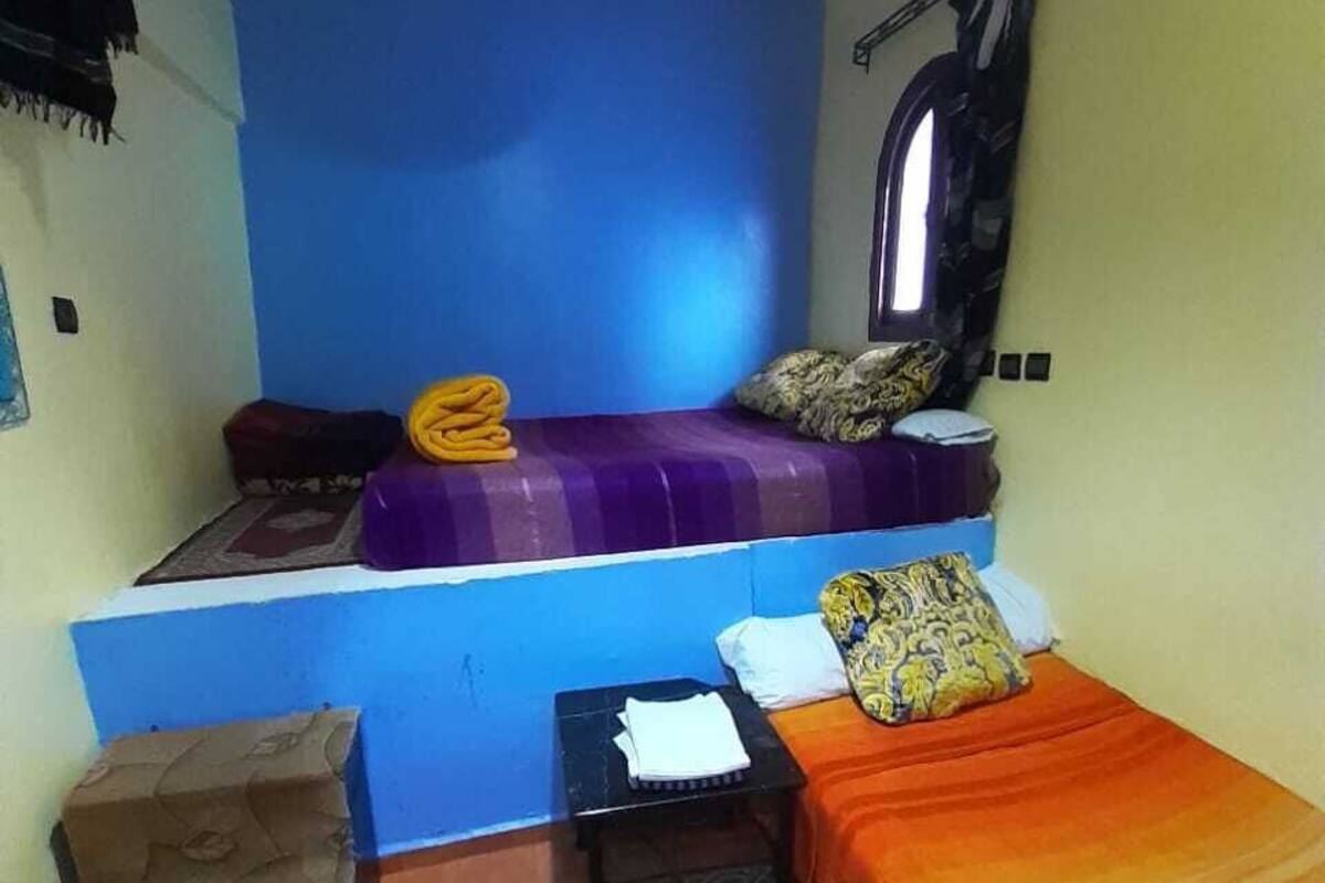 Triple Room | Free WiFi, bed sheets