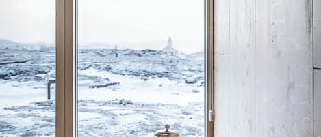 Chalet rustique Deluxe (For 2) | Cuisine privée | Réfrigérateur, micro-ondes dans les aires communes, surface de cuisson