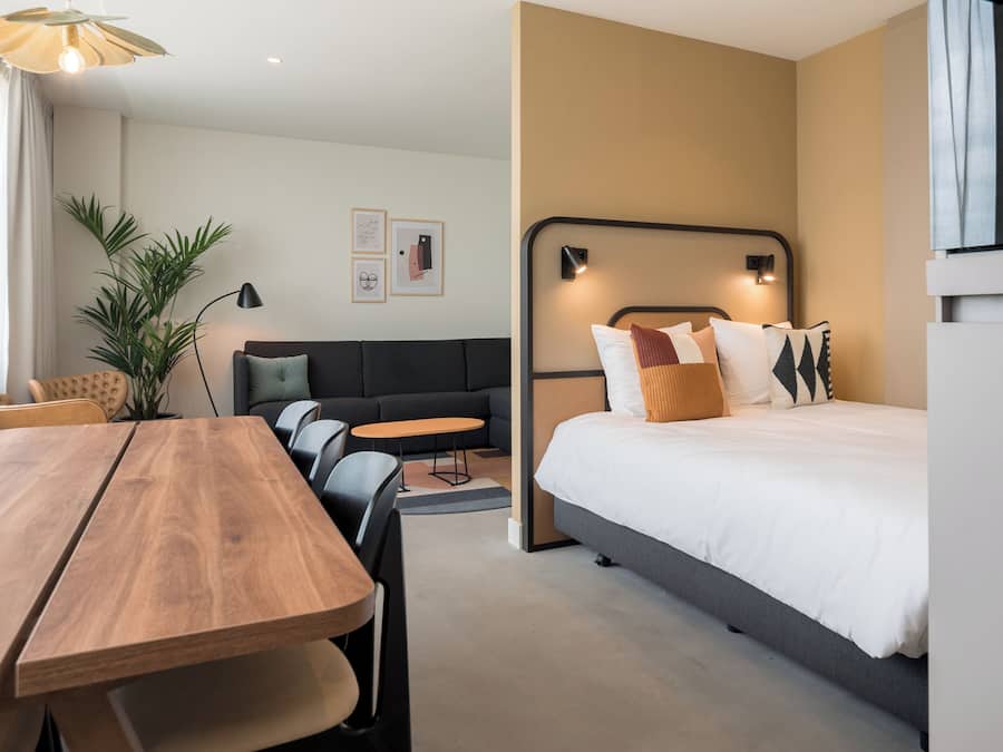 2-Bedroom Apartment XS | Een kluis op de kamer, geluiddichte muren, gratis babybedden