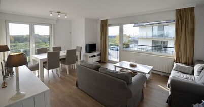 Bright apartment facing the dunes