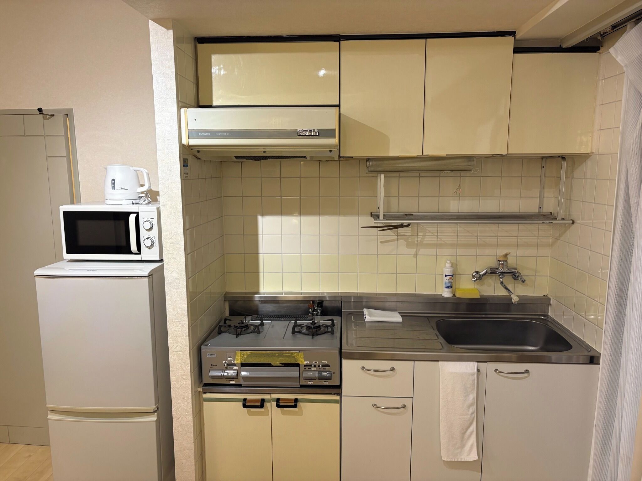 雪櫃、微波爐、爐具、廚房用具/餐具/器皿