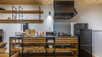 Fridge, microwave, stovetop, cookware/dishes/utensils