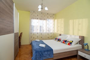 Apartment, 2 Bedrooms | 2 bedrooms, desk, free WiFi, bed sheets - Apartment Anica (Split)