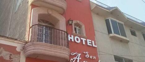 Overnatningsstedets facade