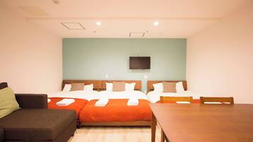 1 bedroom, desk, free WiFi, bed sheets
