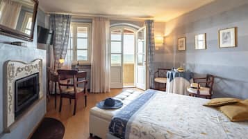 Ropa de cama de alta calidad y minibar