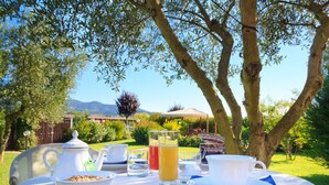Petit déjeuner buffet compris tous les jours