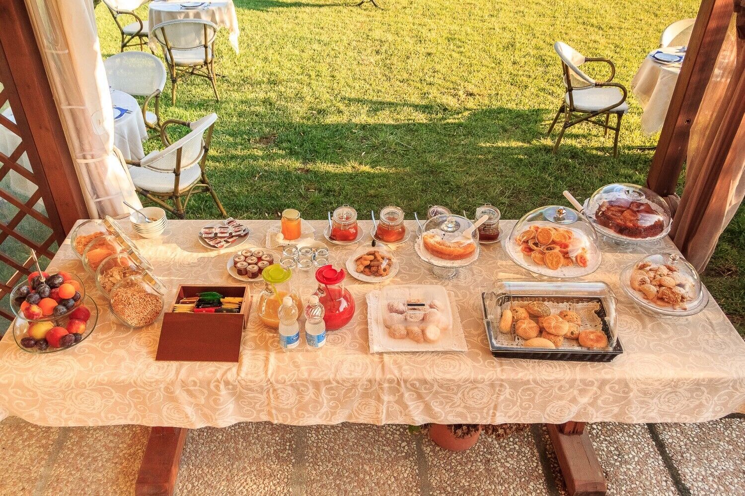 Breakfast buffet