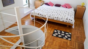 公寓 | 2 多间卧室、熨斗/熨板、免费 WiFi、床单