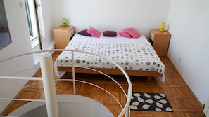Apartamento | 2 dormitorios, tabla de planchar con plancha, wifi gratis y ropa de cama