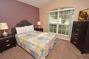 5 habitaciones, escritorio, cuna de viaje y wifi gratis 