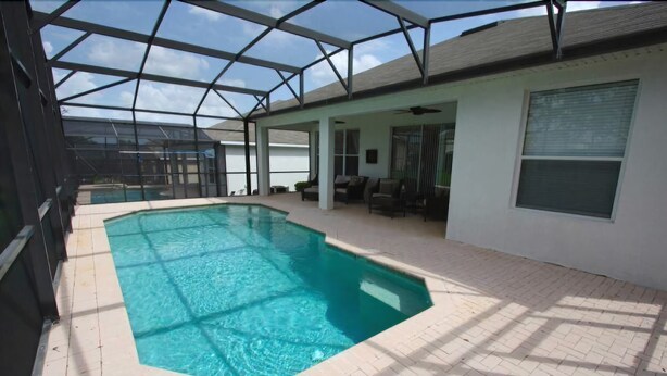 Unclassified image, 1 of 29, button - Awesome 5 Bedroom 5 Bath Pool Home in Windsor Hills (Kissimmee)
