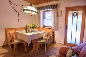 Dining - Vacation apartment no. 1, 28 sqm, 1 bedroom, terrace, 4 stars, 2 pers. (Anger)