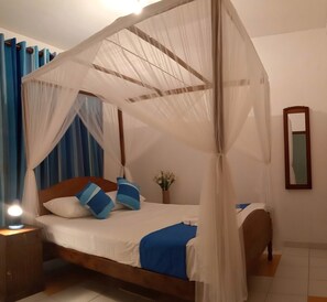 Standard House, 2 Bedrooms, Smoking, Garden View | 2 bedrooms, desk, laptop workspace, blackout drapes - Siroy Lily (Galle)