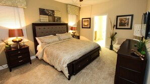 House | 8 bedrooms, free WiFi - Beautiful 8 Bedroom 5 Bath Pool Home With Movie Theater (Davenport)