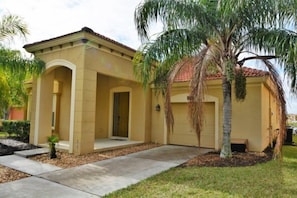 Exterior - Beautiful 4 Bedroom Bella Vida Resort Vacation Villa in Kissimmee (Kissimmee)