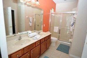 Bathroom - Beautiful 4 Bedroom Bella Vida Resort Vacation Villa in Kissimmee (Kissimmee)