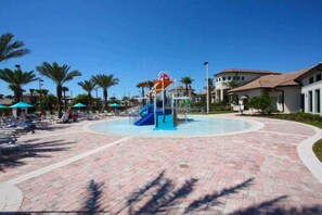 Casa | Piscina | Una piscina al aire libre