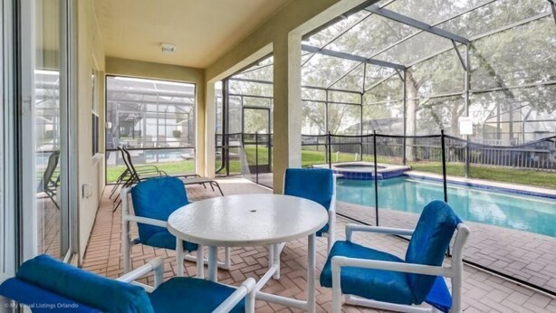 Balcony - Immaculate 5 Bedroom 5 Bath Pool Home in Windsor Hills Resort (Kissimmee)