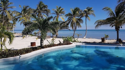 206 Luxury 3rd floor 2 bd 2 bath beachfront condo with stunning pool and views!