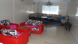 Standard Apartment, 2 Bedrooms | Living area | Flat-screen TV - Appartement El Jadida (El Jadida)