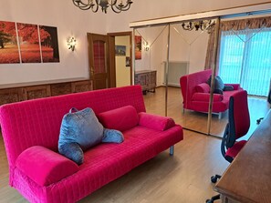 TV - Speckbichlhaus 203 sqm balcony, 4 bedrooms, living room, kitchen, max. 8 persons (Ruhpolding)