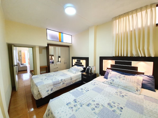 1 chambre, fer et planche à repasser, Wi-Fi, draps fournis