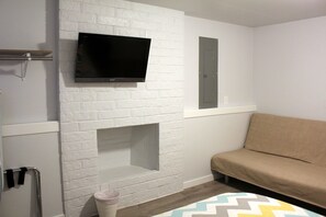 Junior Suite | Down comforters, individually decorated, individually furnished, desk