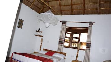 1 bedroom, in-room safe, iron/ironing board, free WiFi