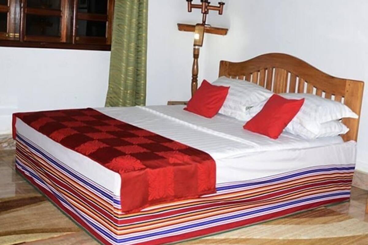 Cottage, 1 Double Bed | 1 bedroom, in-room safe, iron/ironing board (on request), WiFi (free)