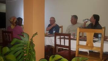 Breakfast, lunch, dinner served; local and international cuisine