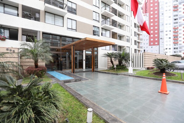 Front of property - Acogedor Apartamento En El Corazón De Miraflores (Lima)