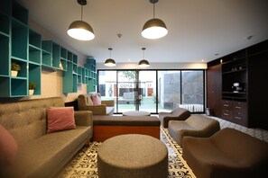 Àrea amb seients del vestíbul