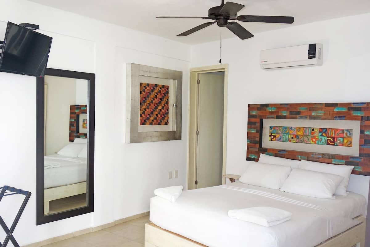 1 bedroom, hypo-allergenic bedding, individually decorated, free WiFi