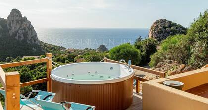 Villa Assenzia: villa avec vue sur la mer et Jacuzzi extérieur
