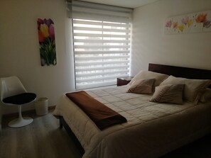 2 chambres, coffres-forts dans les chambres, Wi-Fi, draps fournis