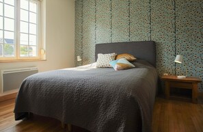 2 chambres, fer et planche à repasser, Wi-Fi gratuit, draps fournis